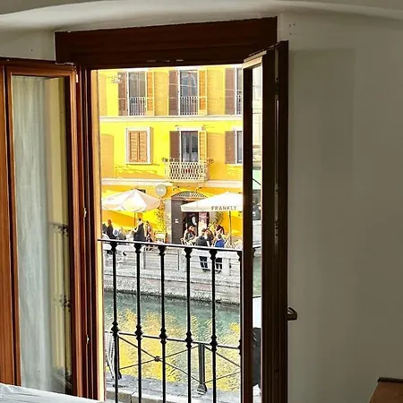 Naviglium Darsena Apartman Milánó