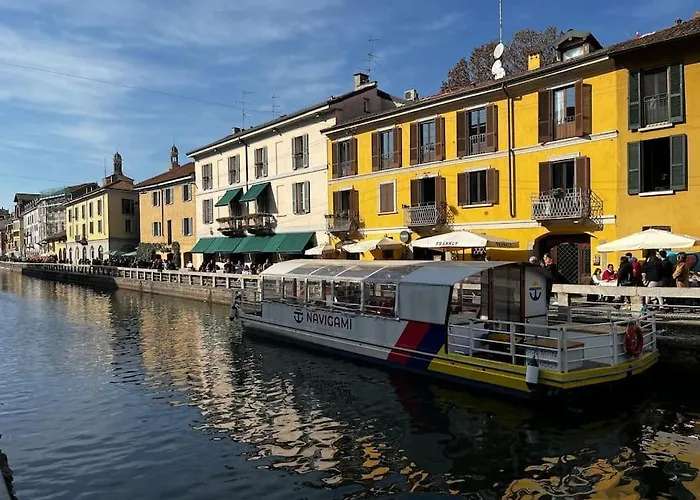 Naviglium Darsena Apartman