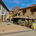 Naviglium Darsena * Milaan